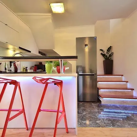 Apartment Luxury Leo